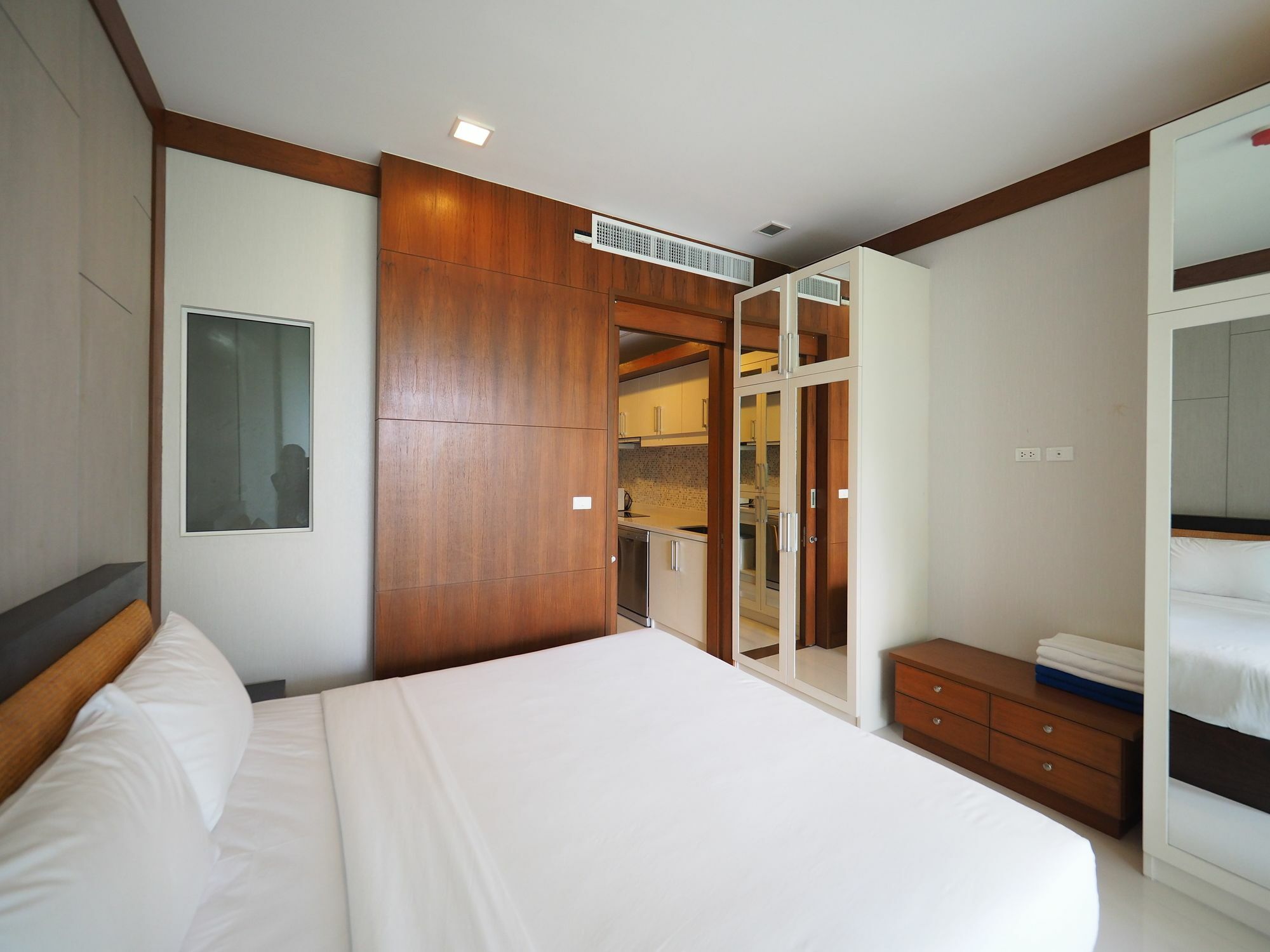 Q Conzept Condominium Karon Buitenkant foto